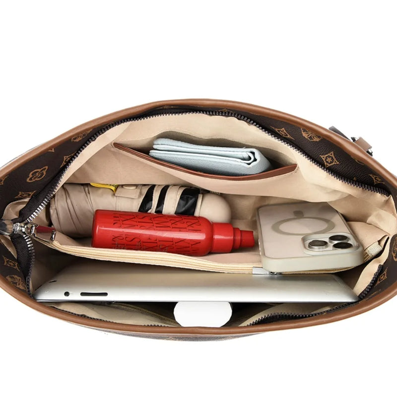Bolsa Amymang  Feminina Retrô com Alça Superior Couro Sintético